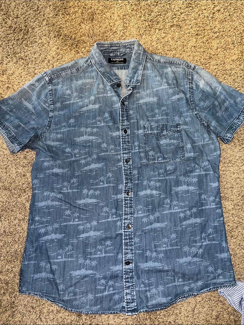 Express Short Sleeve Denim Button-Up Shirt - Light Blue Palm Print